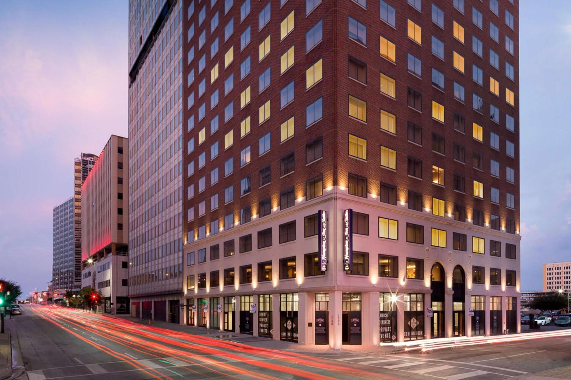 Hampton Inn & Suites Dallas Downtown Bagian luar foto